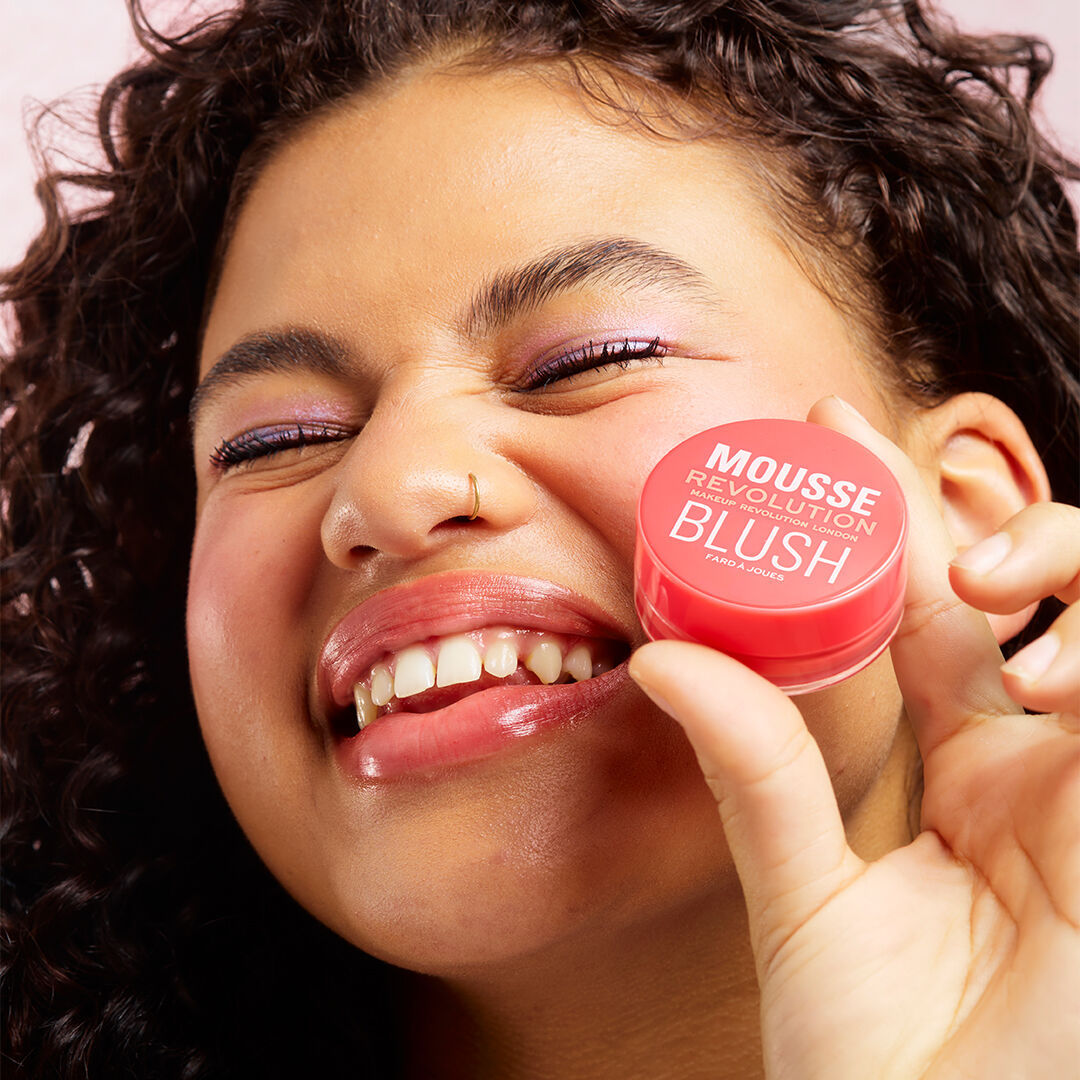 Makeup Revolution Mousse Blusher Grapefruit Coral