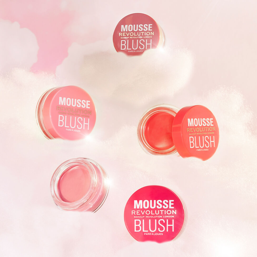 Makeup Revolution Mousse Blusher Squeeze Me Soft Pink