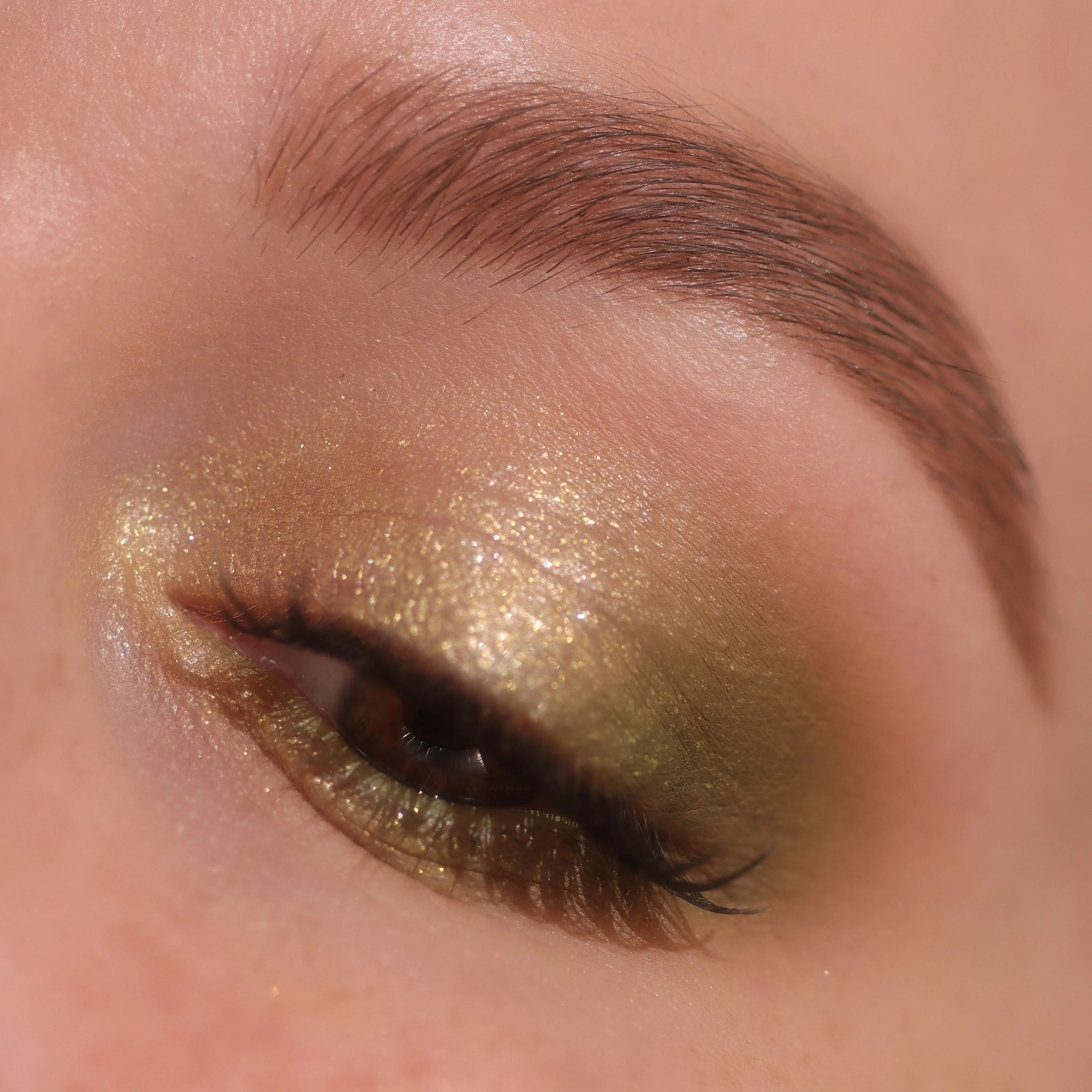 Makeup Revolution The Eternal Icon Green Eyeshadow Palette