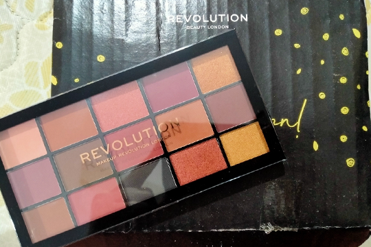 Makeup Revolution Re-loaded Newtrals 3