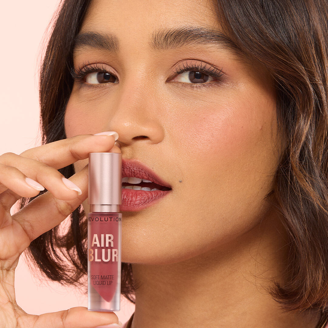 Revolution Air Blur Matte Liquid Lipstick Peachy