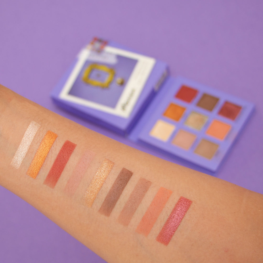 Makeup Revolution Friends X Monica Eyeshadow Palette