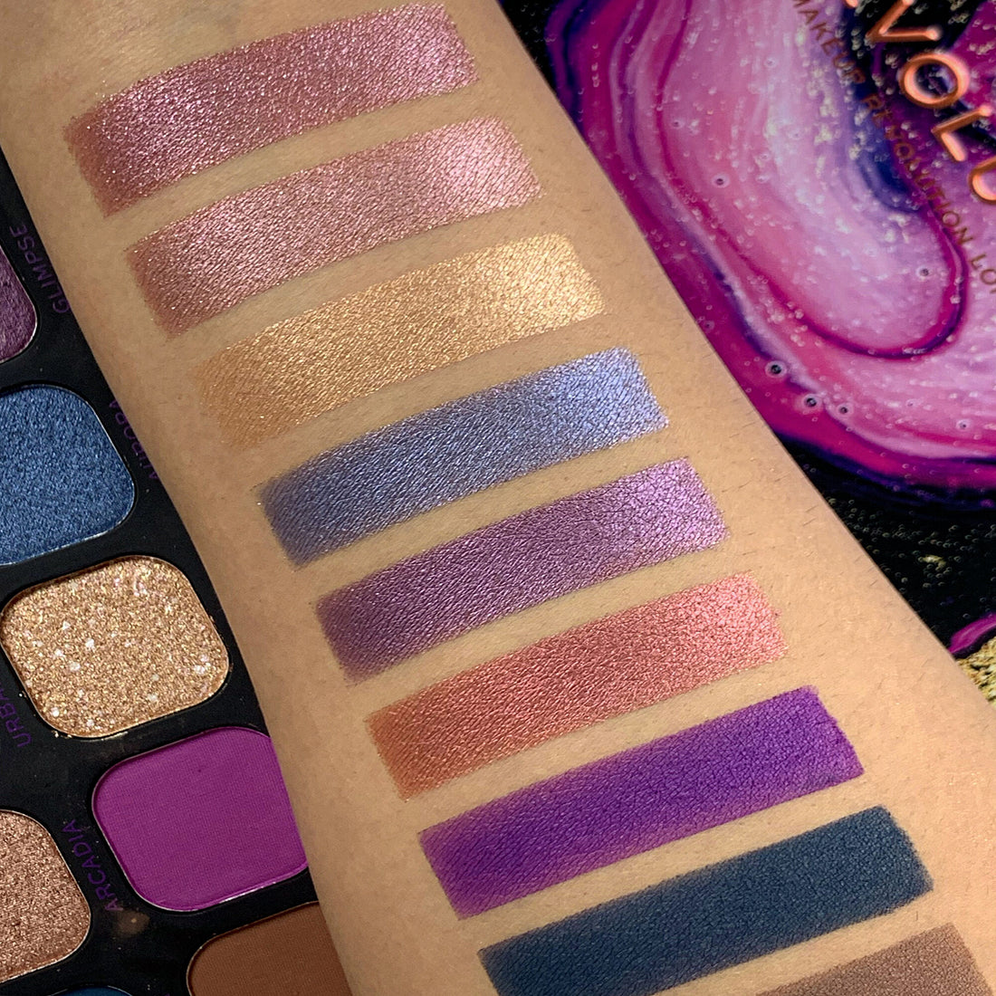 Makeup Revolution Forever Flawless Eutopia Eyeshadow Palette