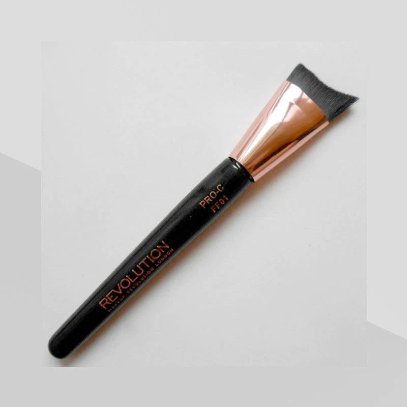 Makeup Revolution Pro Curve Contour Foundation Brush