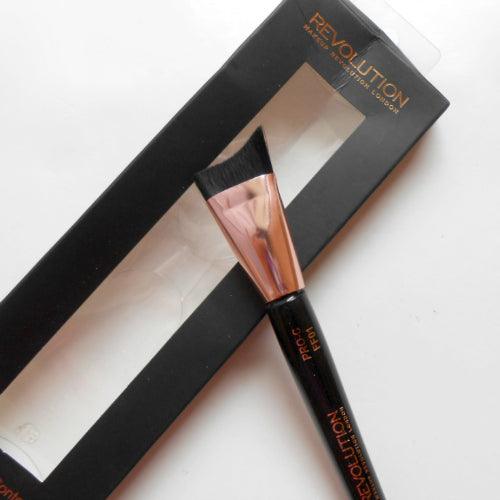 Makeup Revolution Pro Curve Contour Foundation Brush