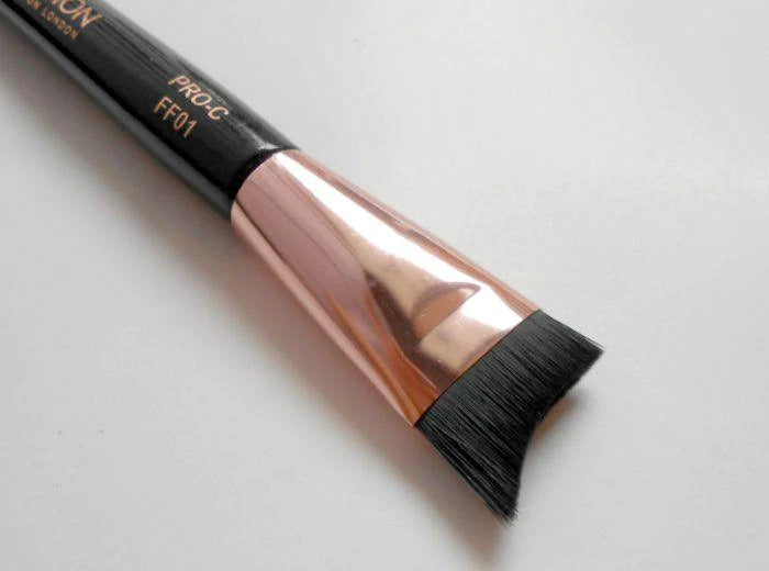 Makeup Revolution Pro Curve Contour Foundation Brush